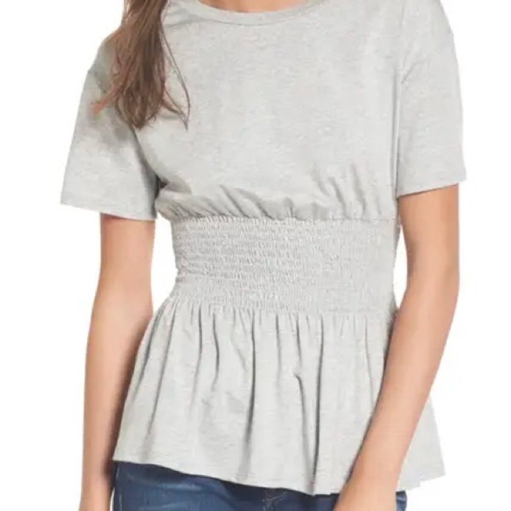 Soprano. Grey peplum top. Size M.